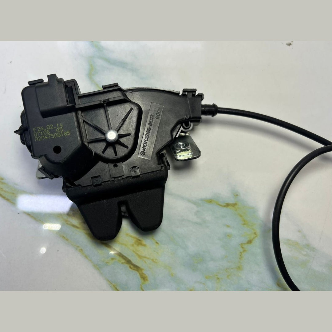 2008-2016 Mercedes-Benz E350 Trunk Lid Latch Lock Actuator A2047500185 C-Class W