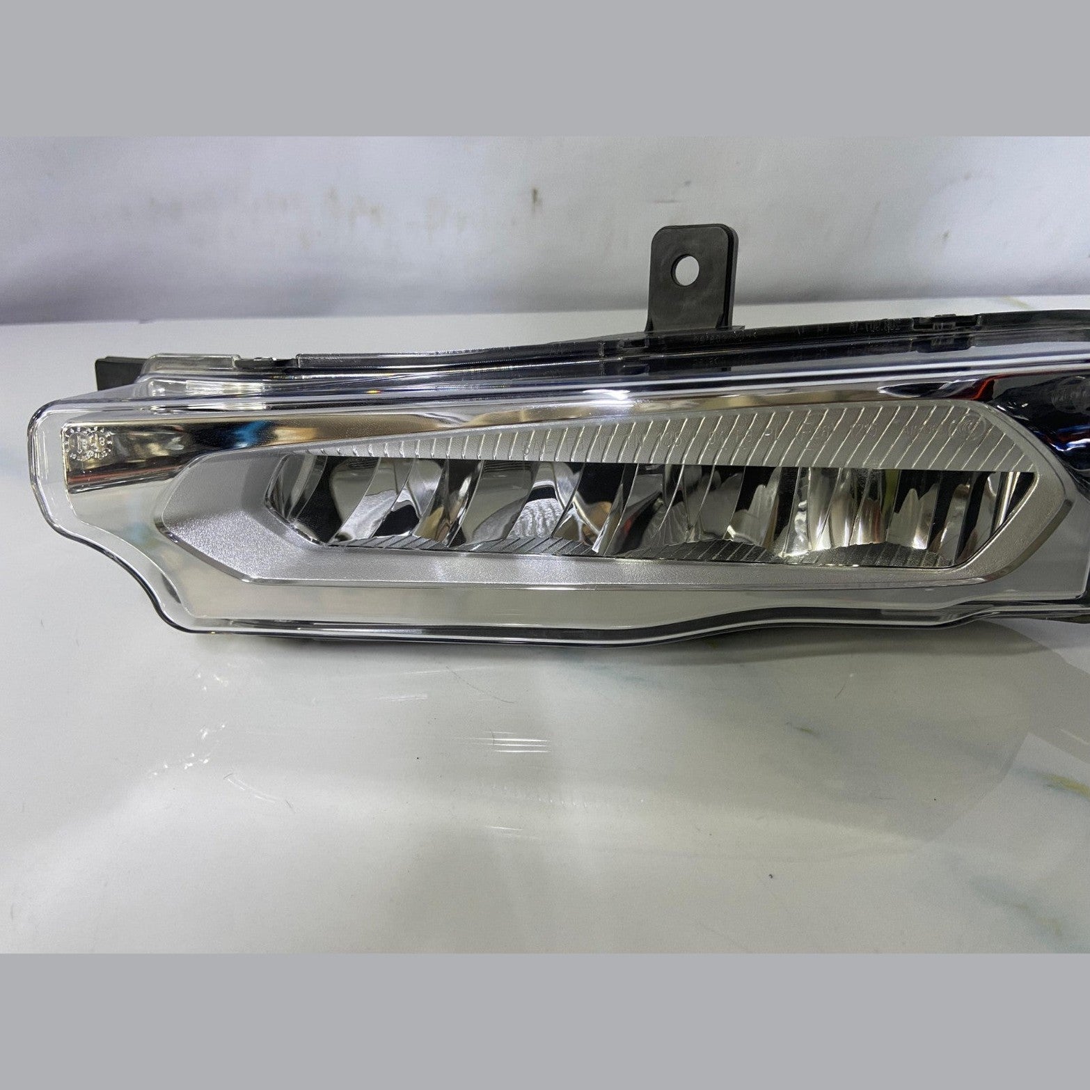 OEM BMW G01 G02 X4 X3 FRONT LEFT BUMPER LED FOG LIGHT 7412527