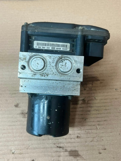 2007-2013 BMW X5 E70 and X6 E71 DSC (085) Abs Control Module 6781594-01