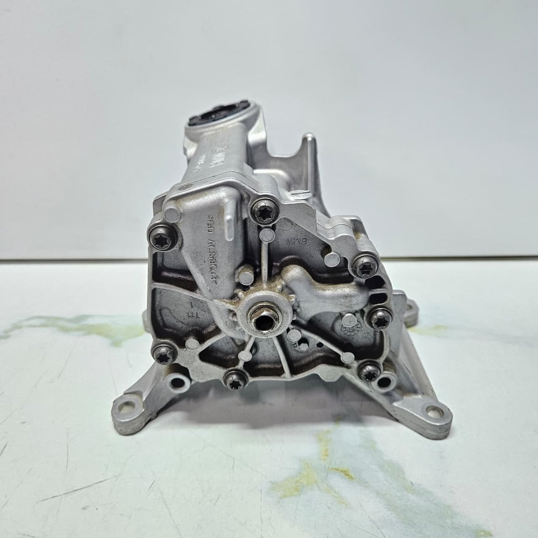 OEM BMW 1 2 3 Series F70 F74 F78 U06 X1 U11 ENGINE Oil Pump 9895362