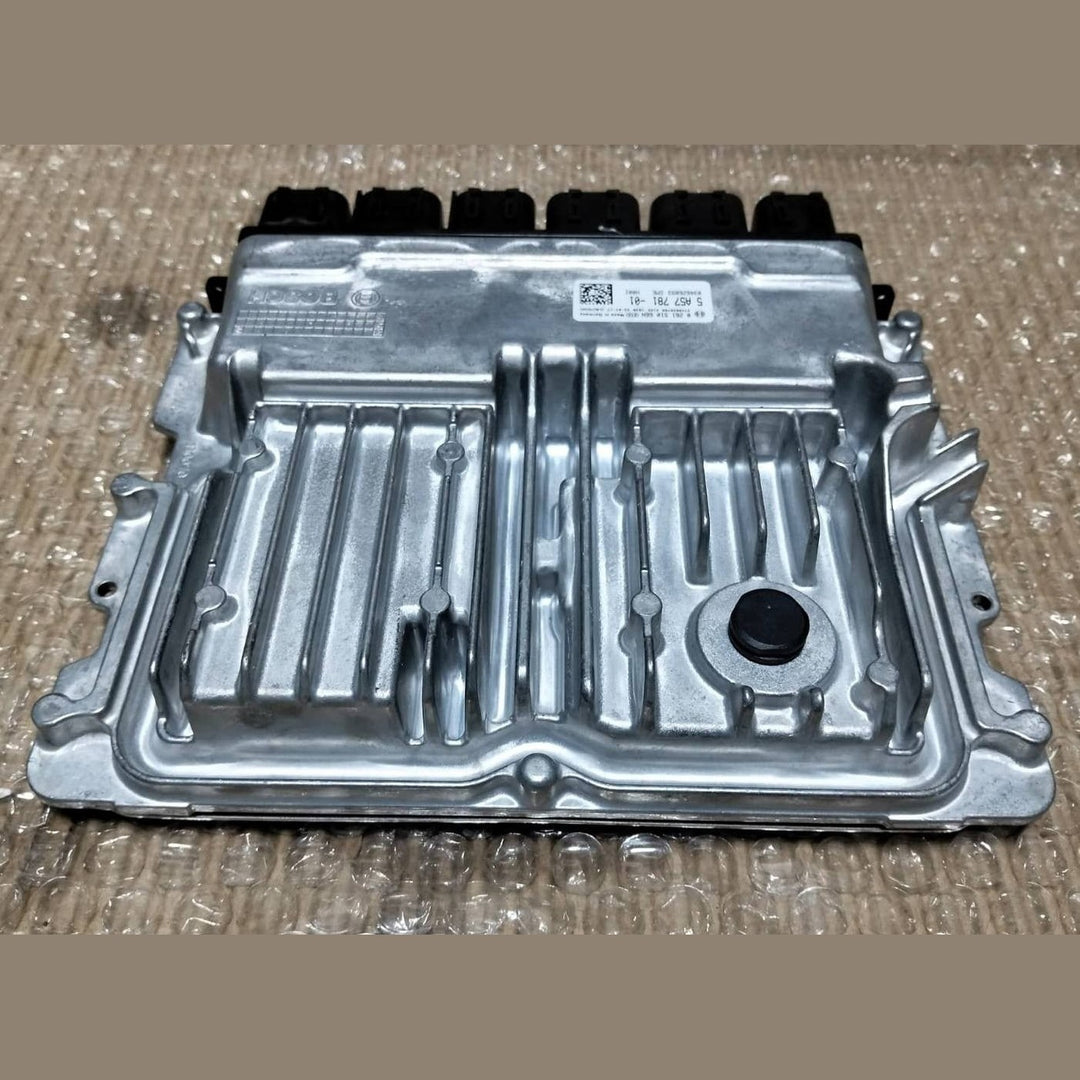 09/22 BMW 430i Engine Control Module 5A57781 G20 Sedan LCI BMW 330i B46 ECU SET