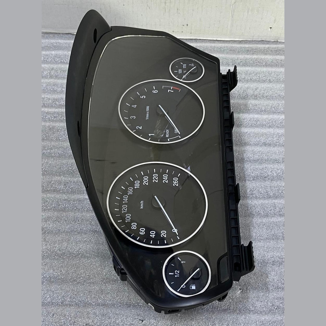 OEM BMW F30 F31 F34 F32 F33 Instrument Cluster Speedometer KMH 6804959