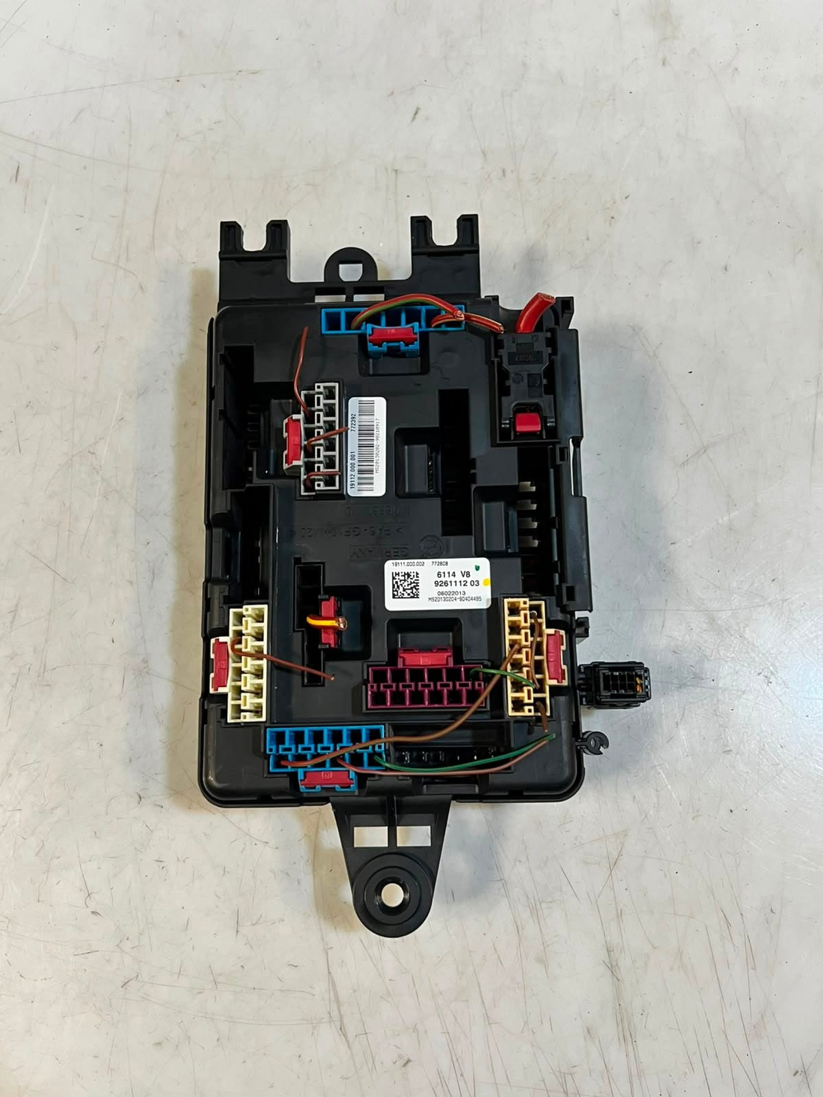 2012-2016 BMW 3 Series F30, F31, F32, and F35 328i Fuse MODULE Box 9261112 OEM