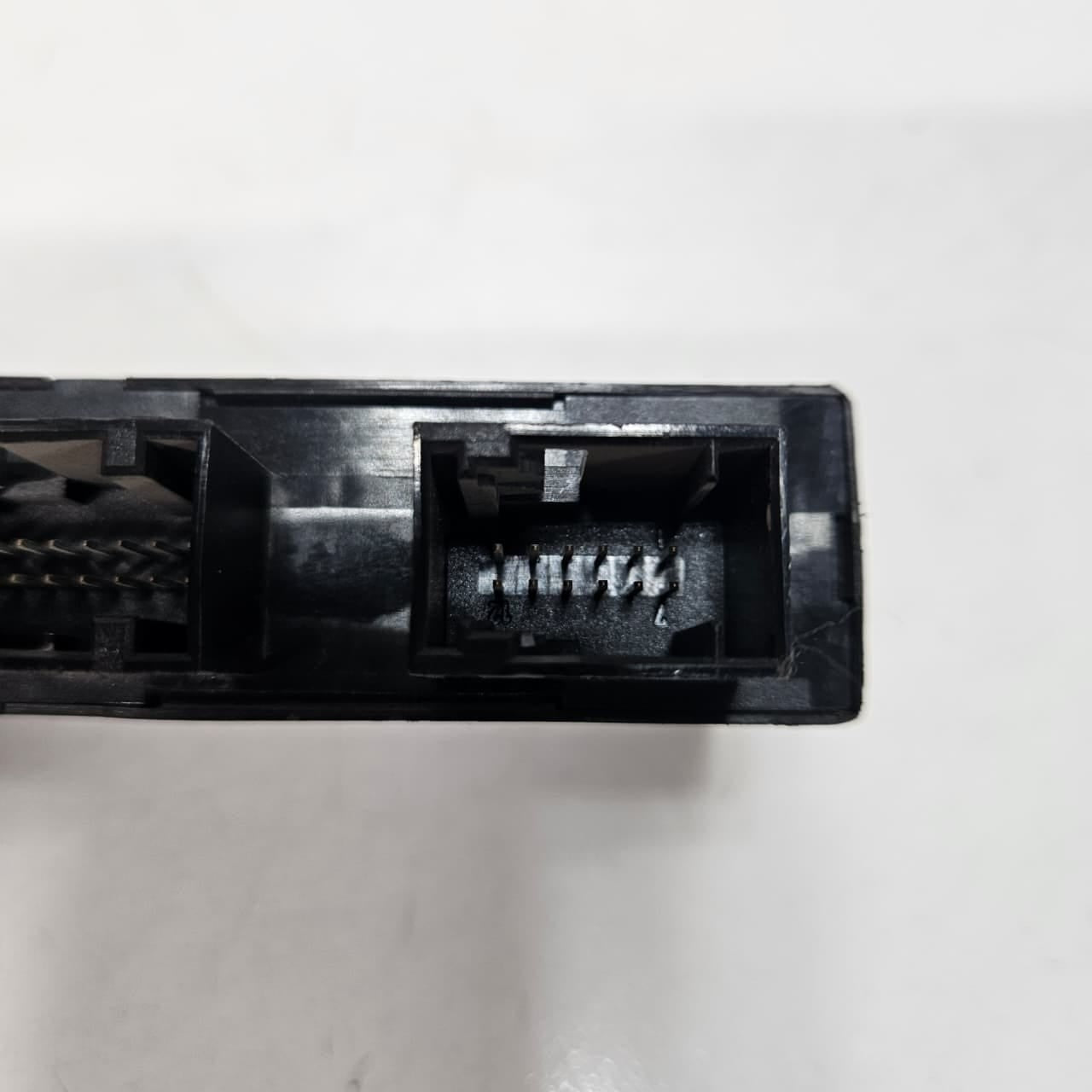 2006-2010 BMW X5 E60 E61 E63 E64 M6 Parking Distance Control Module 9185139