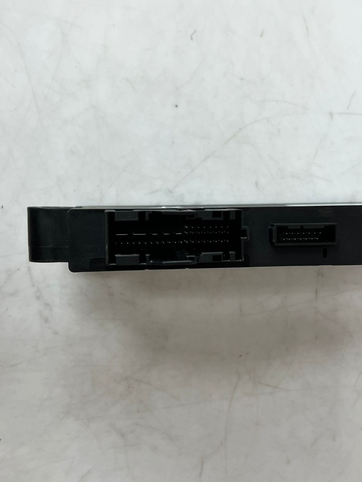 BMW E90 N47 Engine Control Unit ECU COMPLETE SET DDE + CAS3 AG + 1KEY 8518167