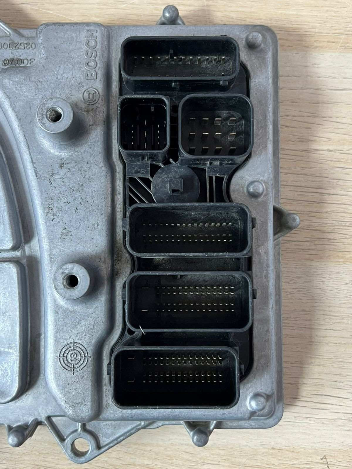 BMW 7 Series F02 3.0 V6 740Li N55B30A N55 N55B30 BODY Control Unit 8641402