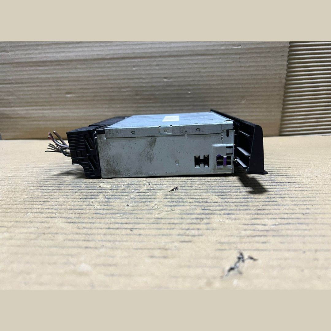 BMW Radio Without Navigation 8377006 5 Series E39 models Business radio