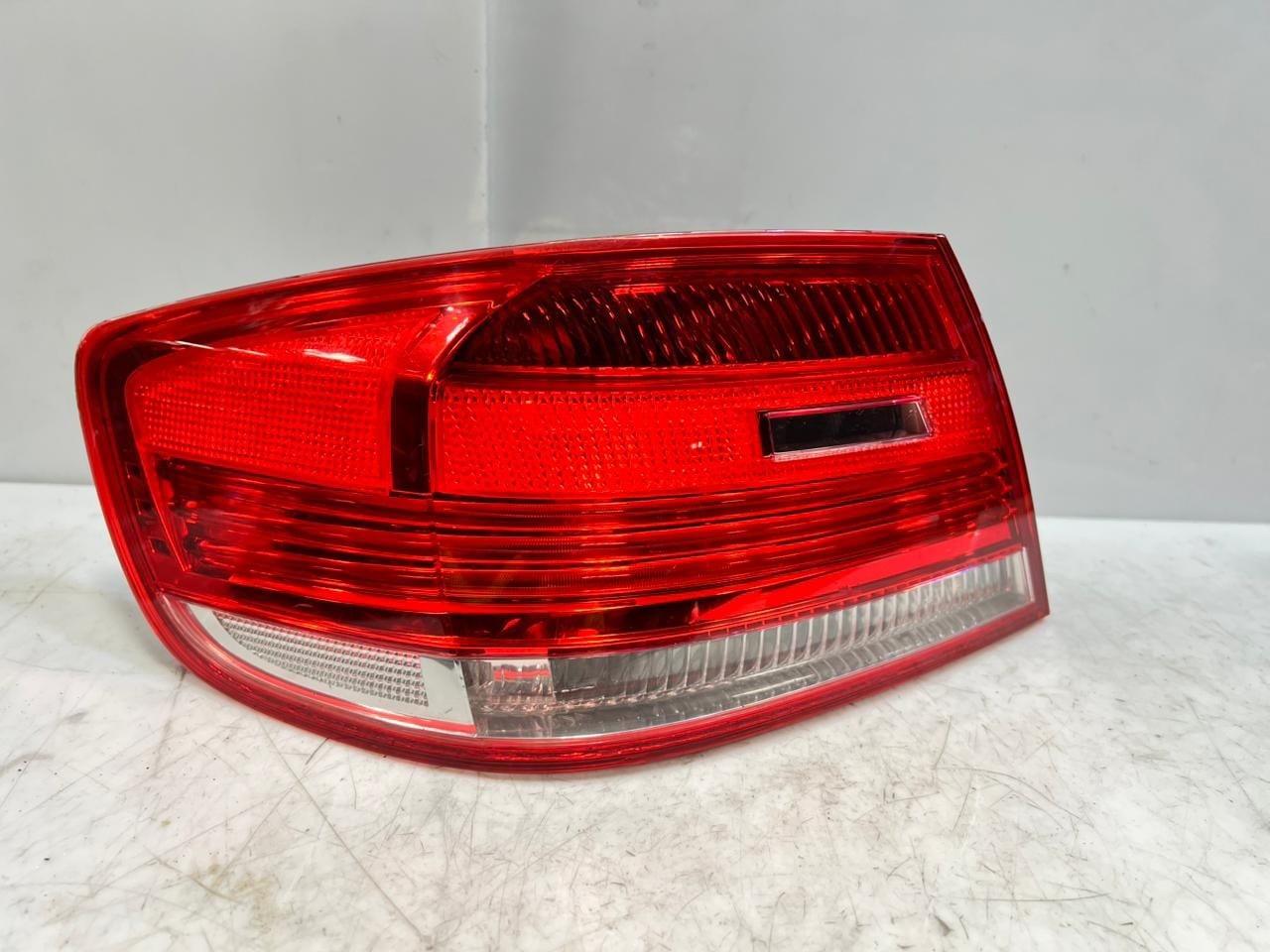 2008 BMW 328i 3 Series E92 E93 Rear LEFT Tail Light 7174403 USED OEM