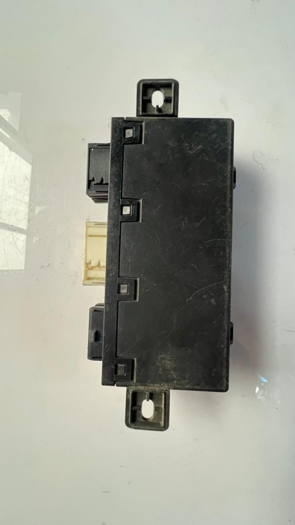 2001-2003 BMW 525i Door Mirror Control Module 6904249 E39 525i 528i 530i E38