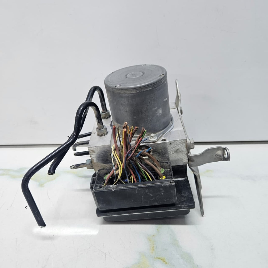 2013-2015 BMW X1 E84 ABS Anti-Lock Brake Pump Module 6860214