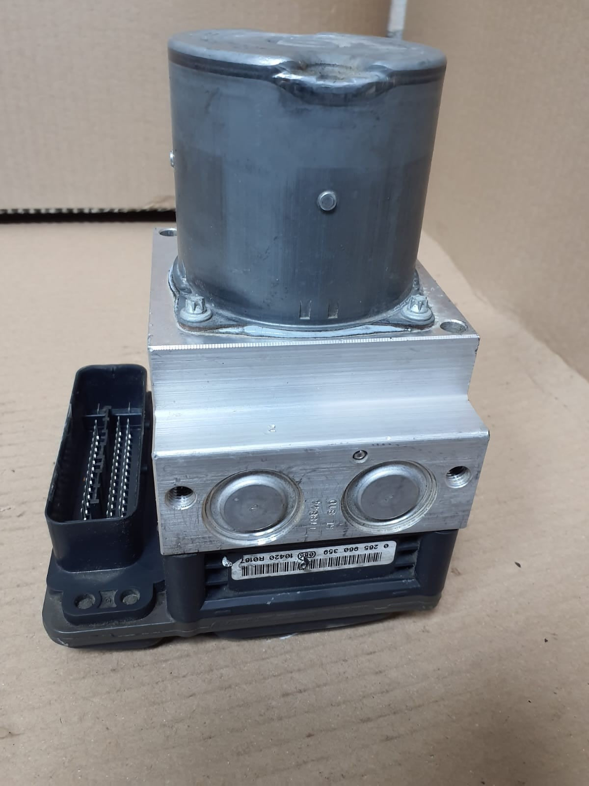 2007-2013 BMW X5 E70 and X6 E71 ABS/DSC Hydraulic Pump Module 6798286 OEM
