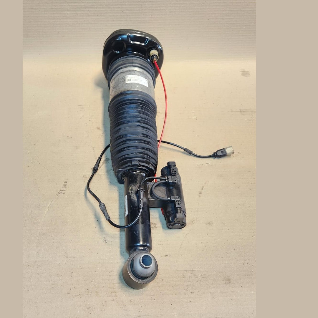 2016-19 BMW 740i 7 Serie G11 G12 Rear Left Air Suspension Shock Absorber 7459305