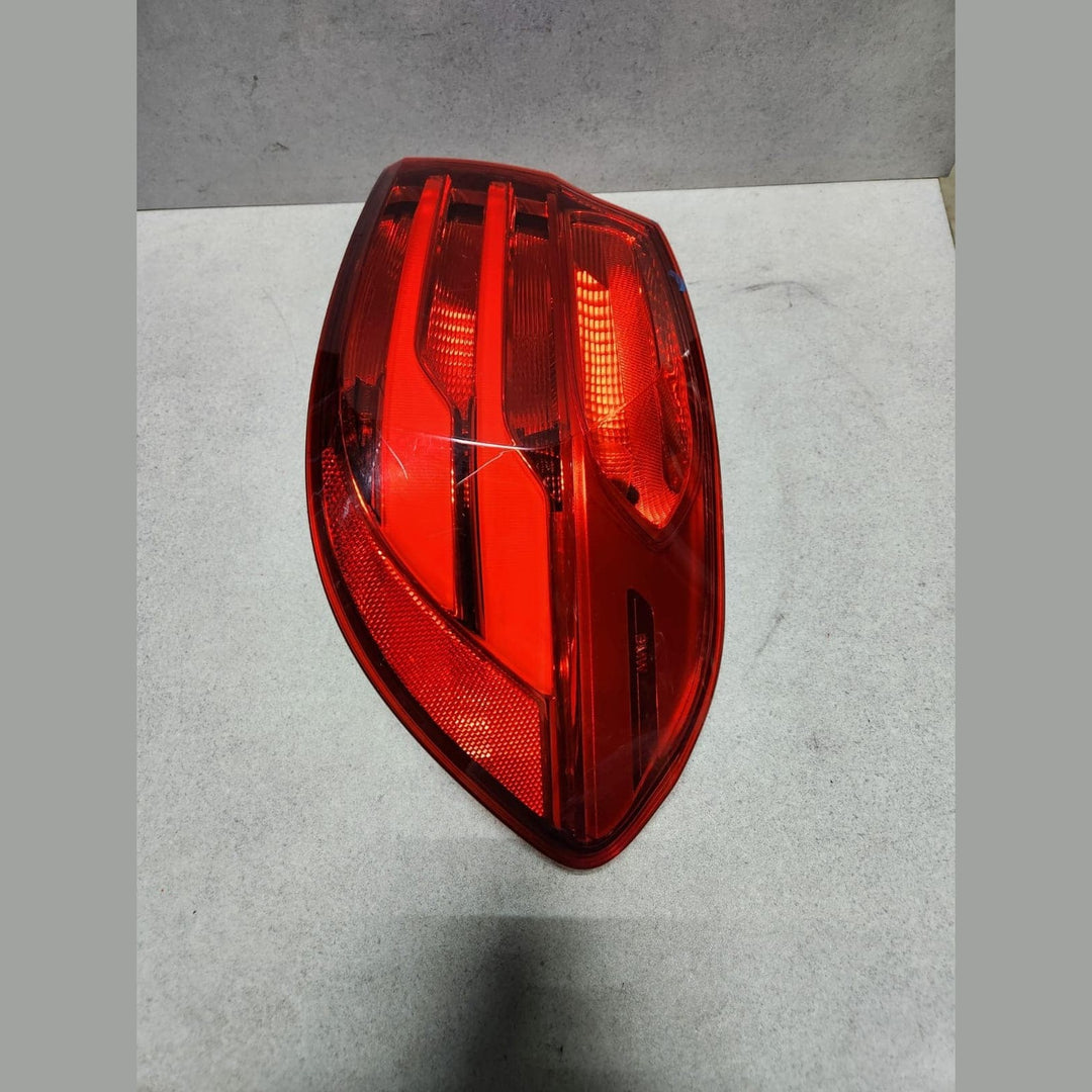 2015-2017 BMW M4 Rear Right Tail Light 7296100 M4 F82 and 4 Series F32 F33