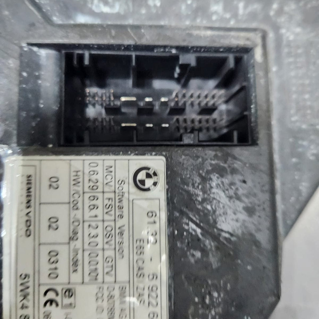 2002-2005 BMW 745i E66 Engine Control Module DME 7520929 V8