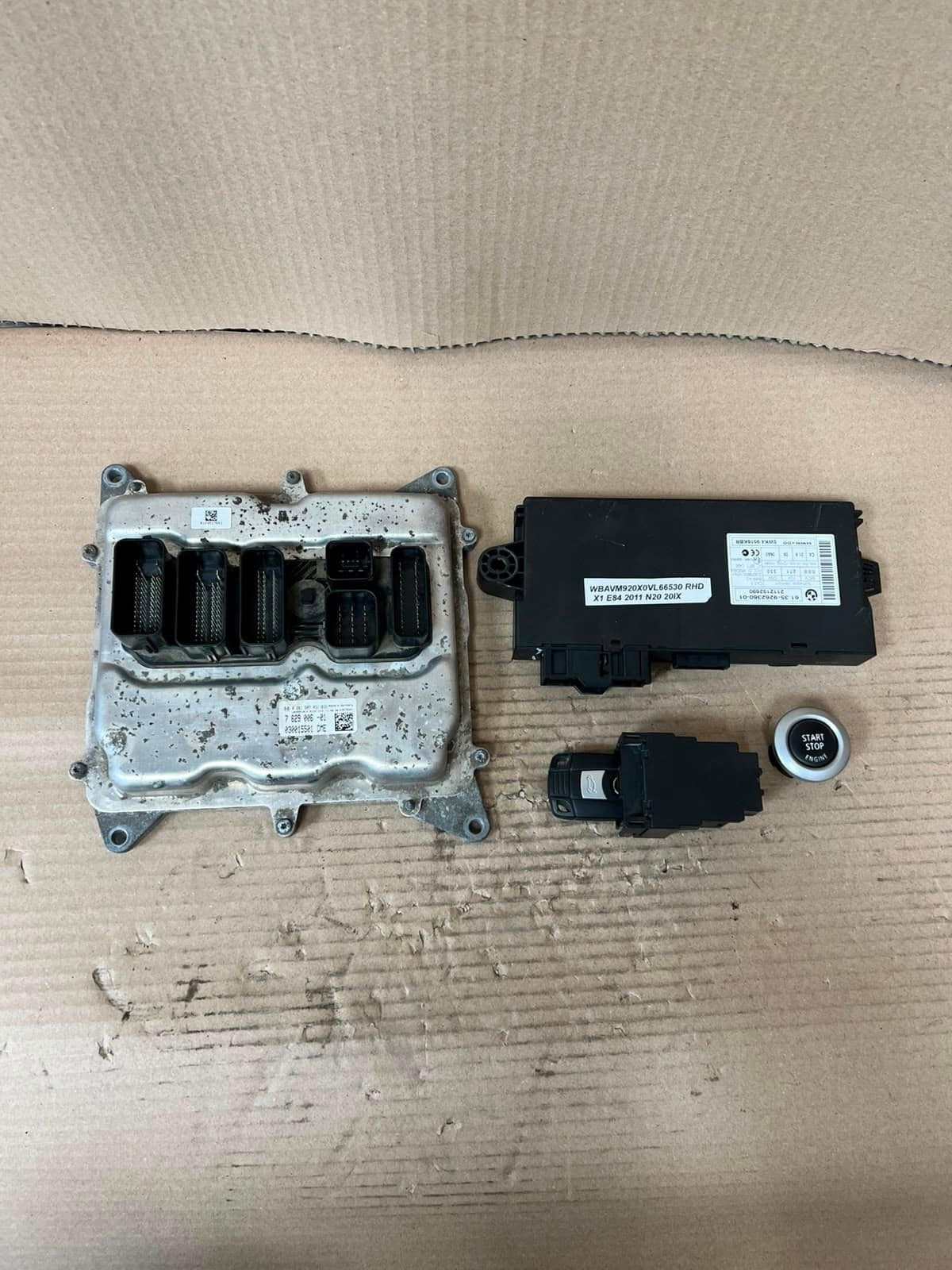 2011 BMW X1 E84 N20 20IX Engine Control Unit ECU SET DME+CAS3+1KEY 7629006
