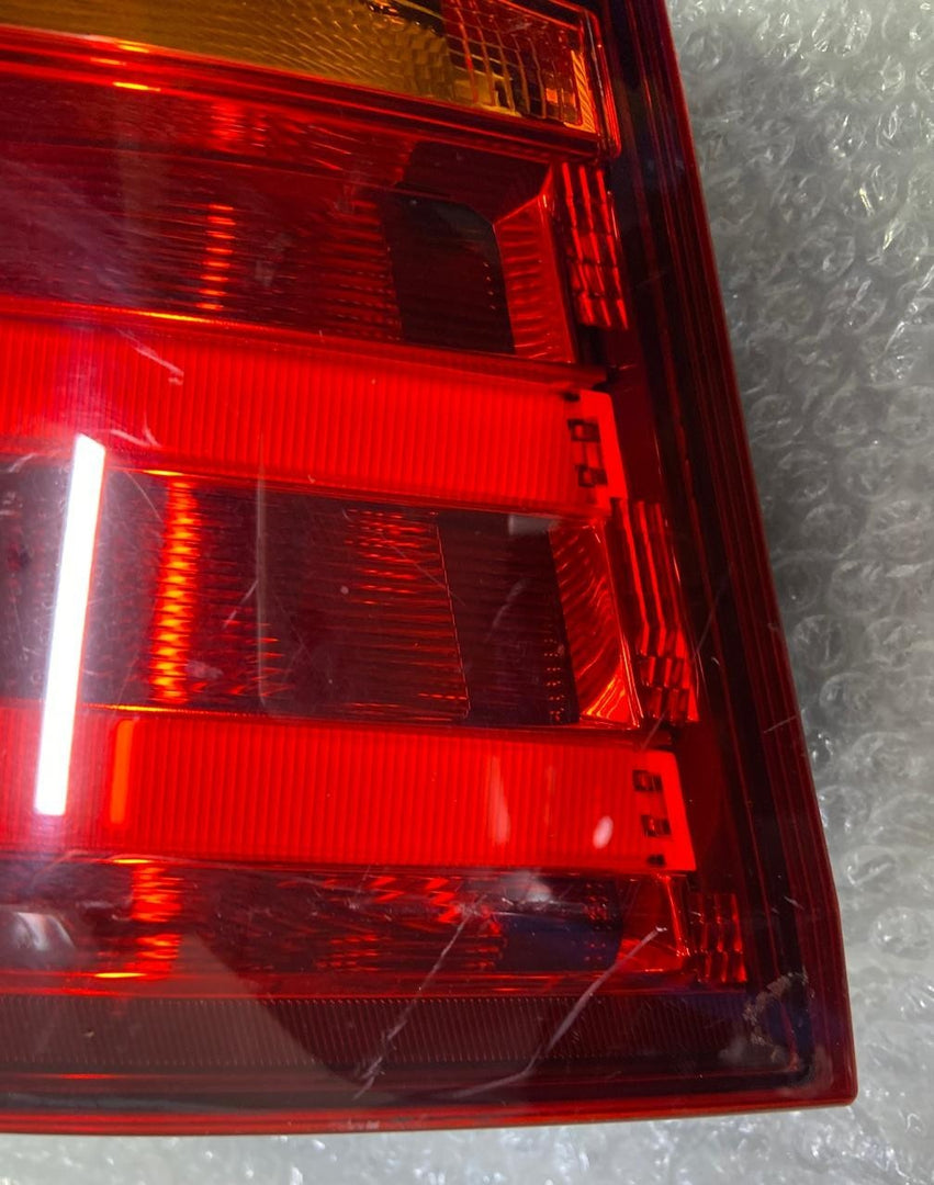 OEM BMW F34 GT PRE LCI 3 Series Gran Turismo Rear Light left Passenger 7286037