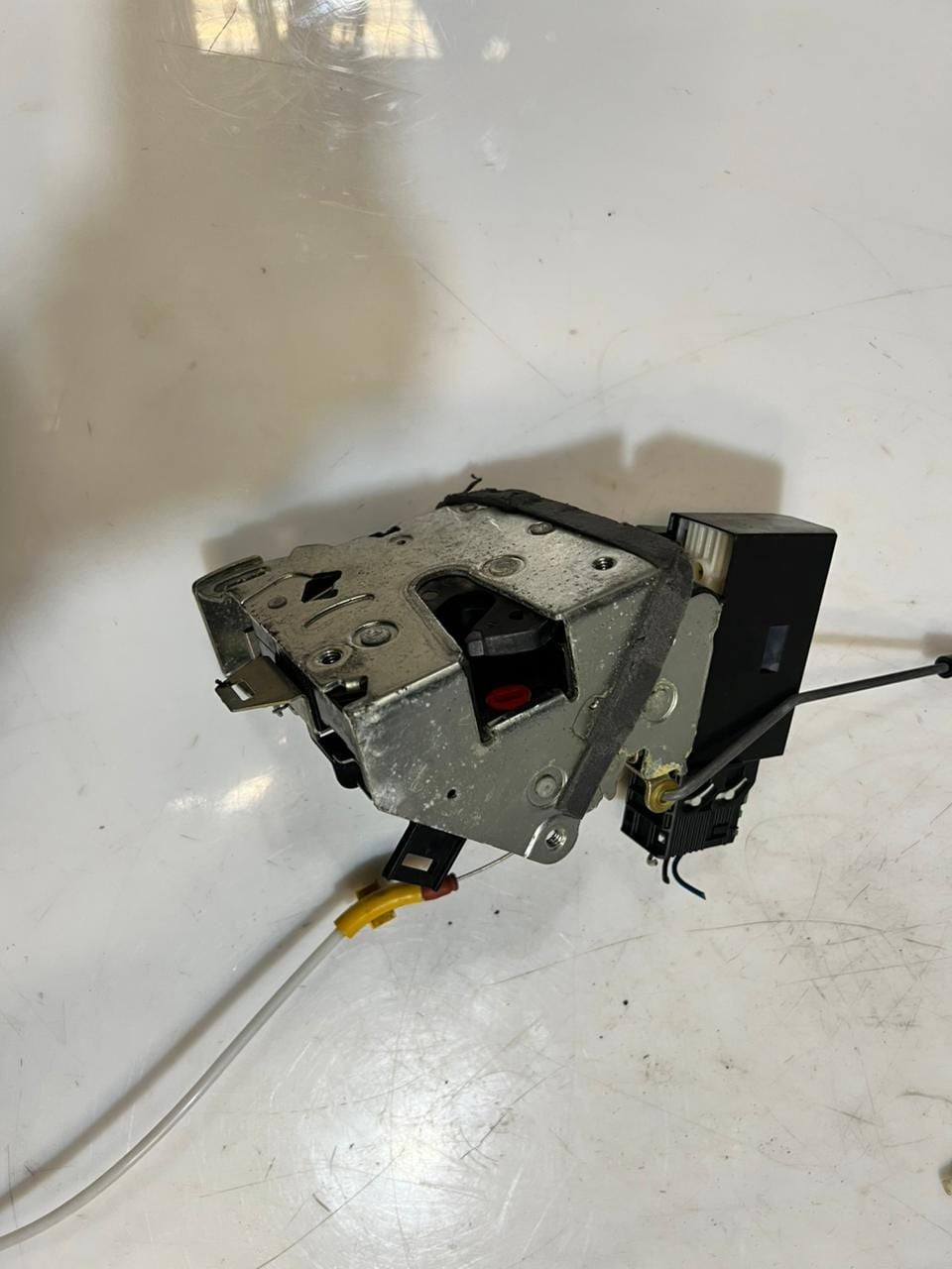 BMW E39 5-Series Door Lock Latch Actuator Rear Left 8166245 OEM