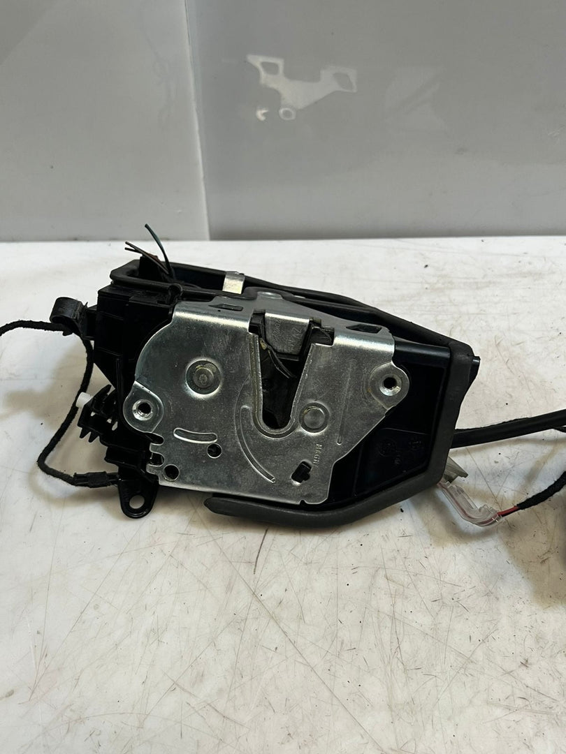 2011-2017 BMW X6 E71 Rear Right SIDE Door Lock Actuator 7318414 OEM