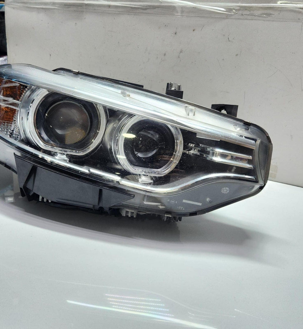 BMW Xenon Headlight Right 7410788 4 Series F32 F33 F36 OEM