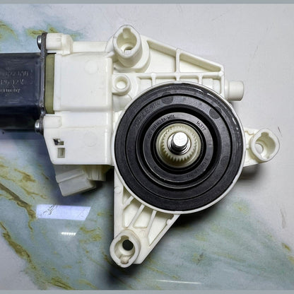 13-18 Mercedes-Benz W246 B-Class CLA Window Motor Front Left Side A246 9065100