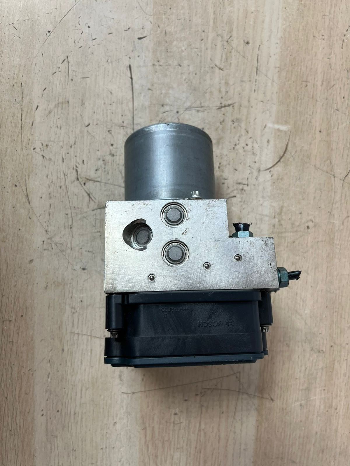 BMW 520d F11 Touring ABS ESP System Block Hydraulic Block Control Unit 6881305