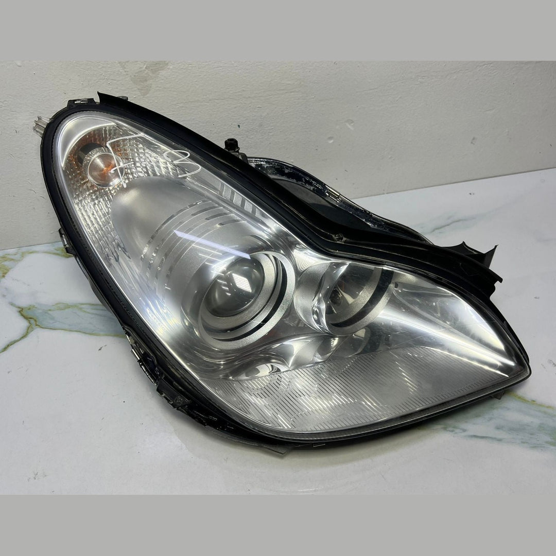 06-10 Mercedes W219 CLS-Class CLS350 Front Right Side Head light Headlamp OEM
