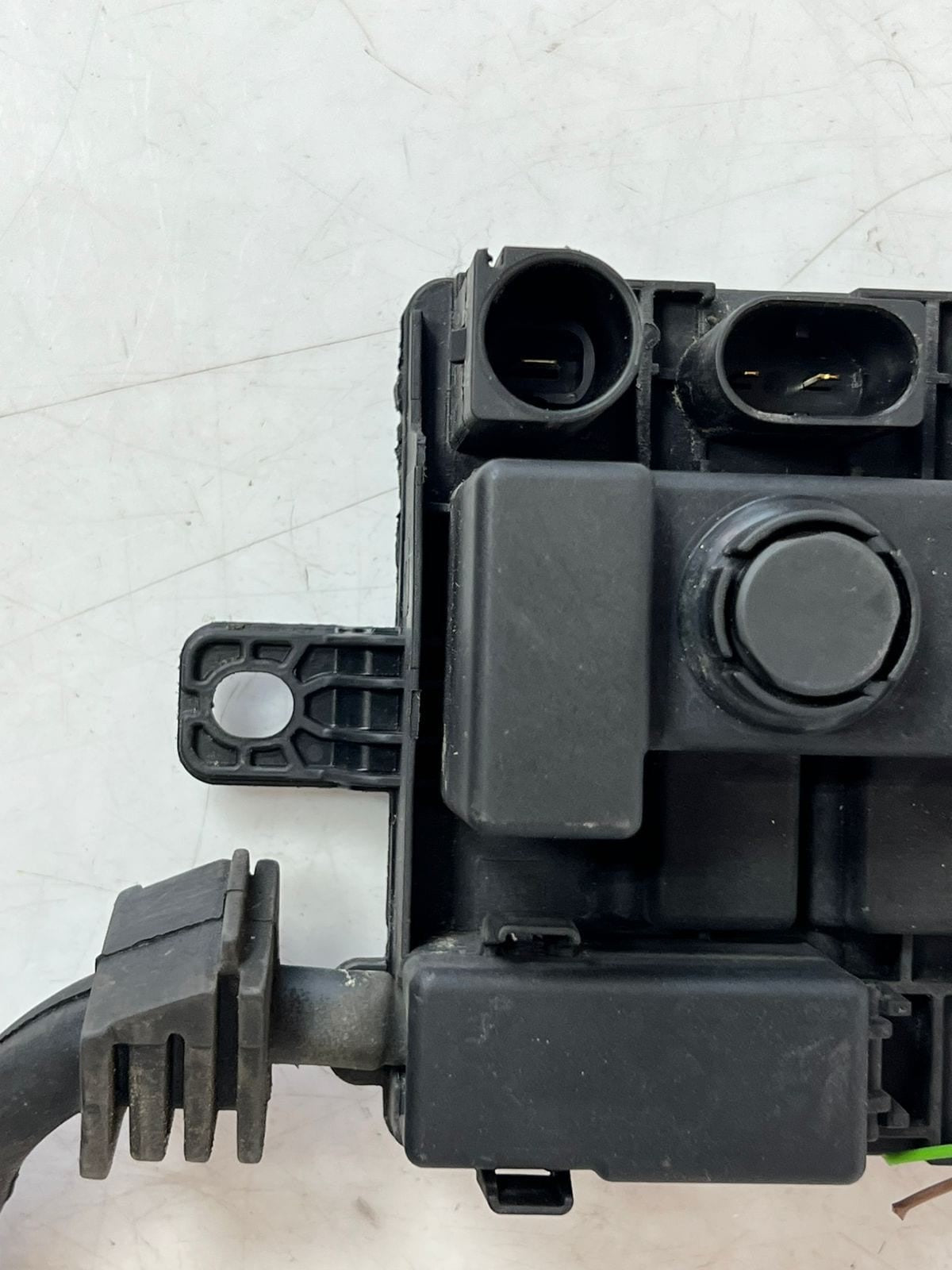 2010-2019 BMW 3' 5' 6' 7' X5 X6 Integrated Supply Module 7591534 OEM