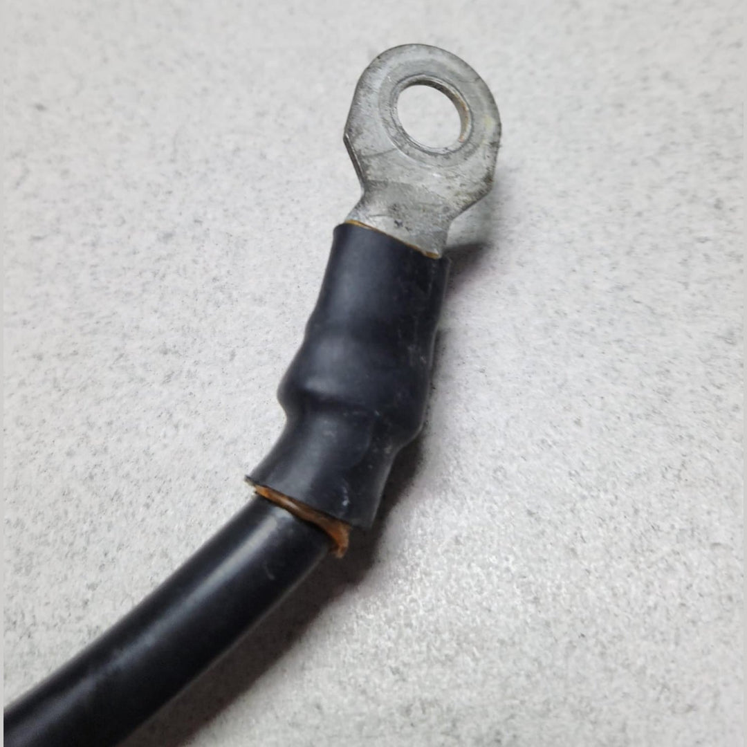 Mercedes-Benz Battery Cable Sensor A0009053002 C-Class W204 OEM