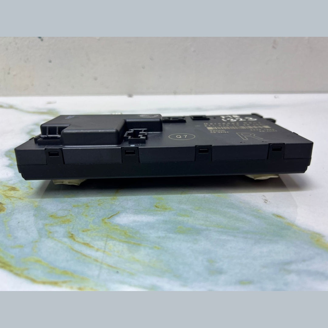 Mercedes Front Right Door Control Module A2118701026 E-Class W211