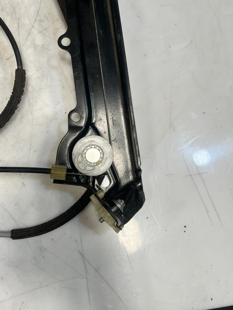 2012 BMW Z4 E89 sDrive 20I Window REGULATOR Motor Front Left 6952085 OEM