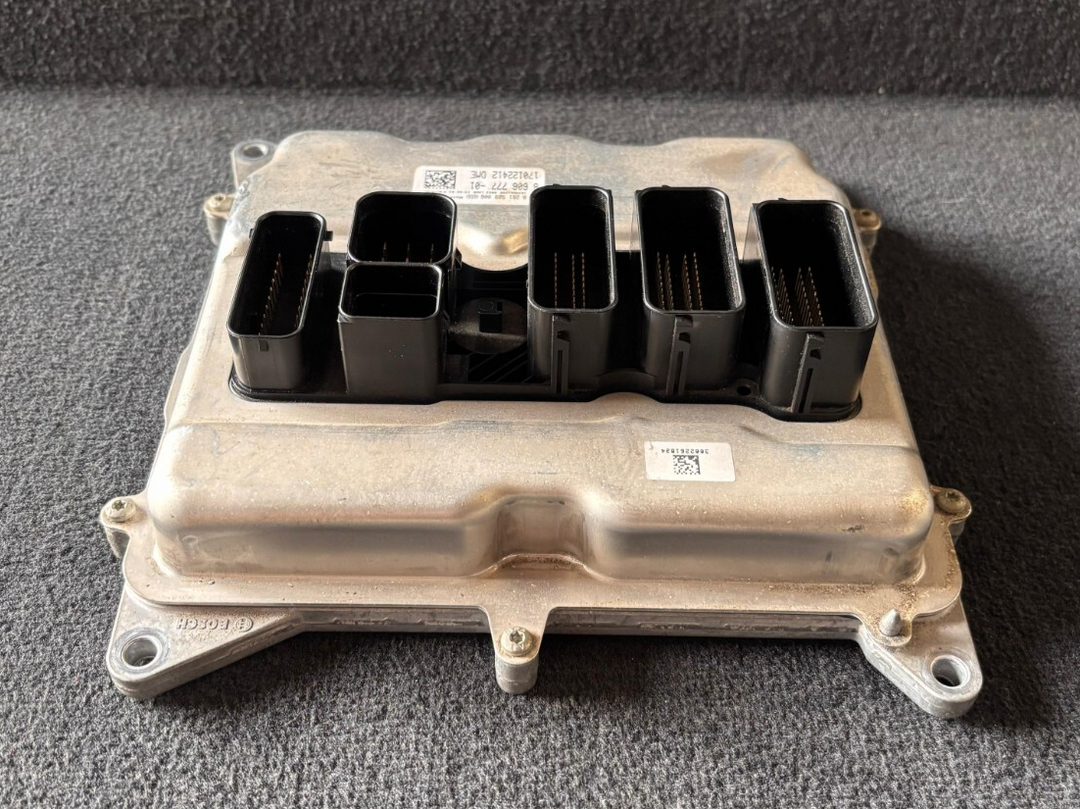 BMW 3 SERIES F30 F31 320i XDRIVE N20 ENGINE CONTROL UNIT SET OEM + KEY - 8606777
