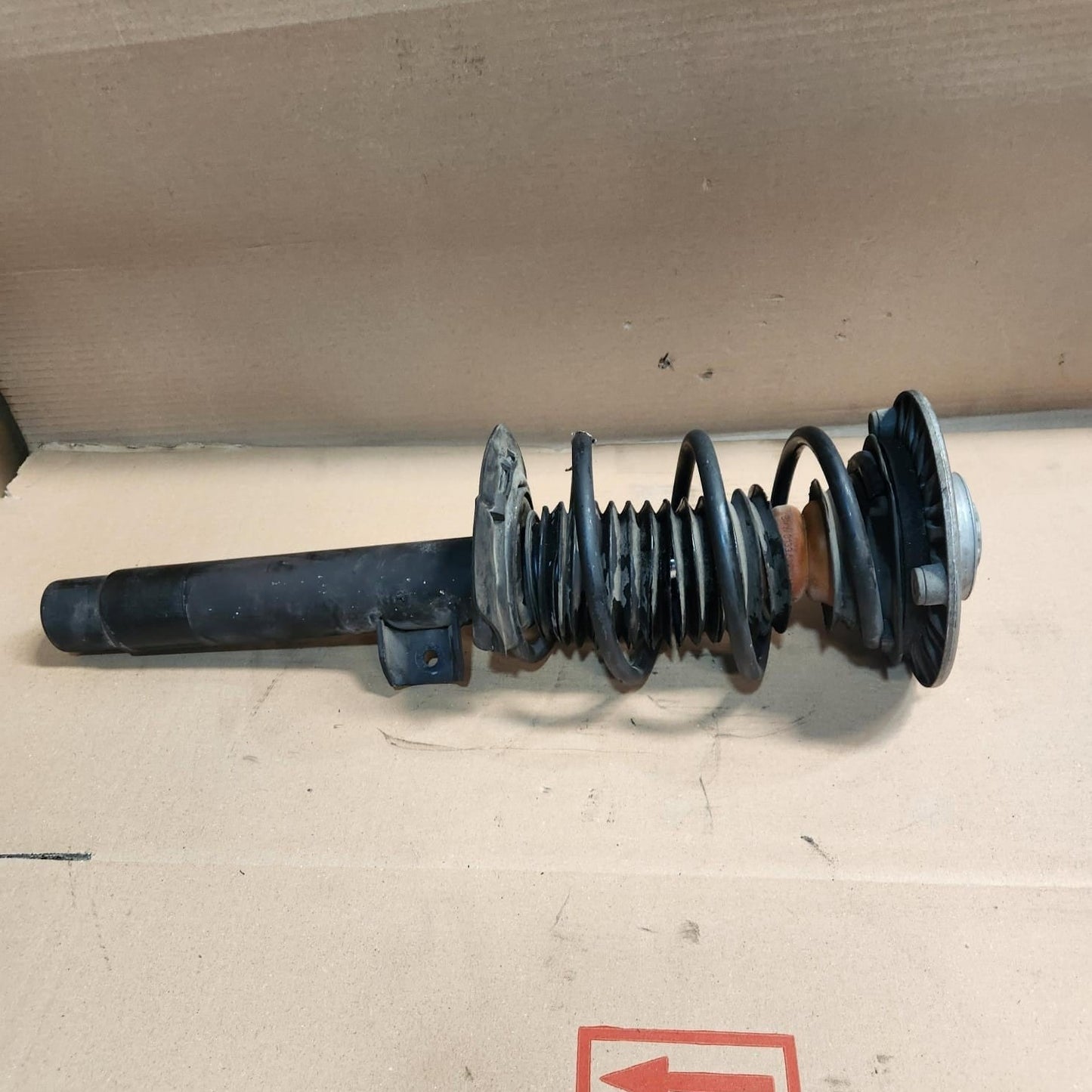 BMW Front left Shock Absorber 6850357 F20 F21 and F33