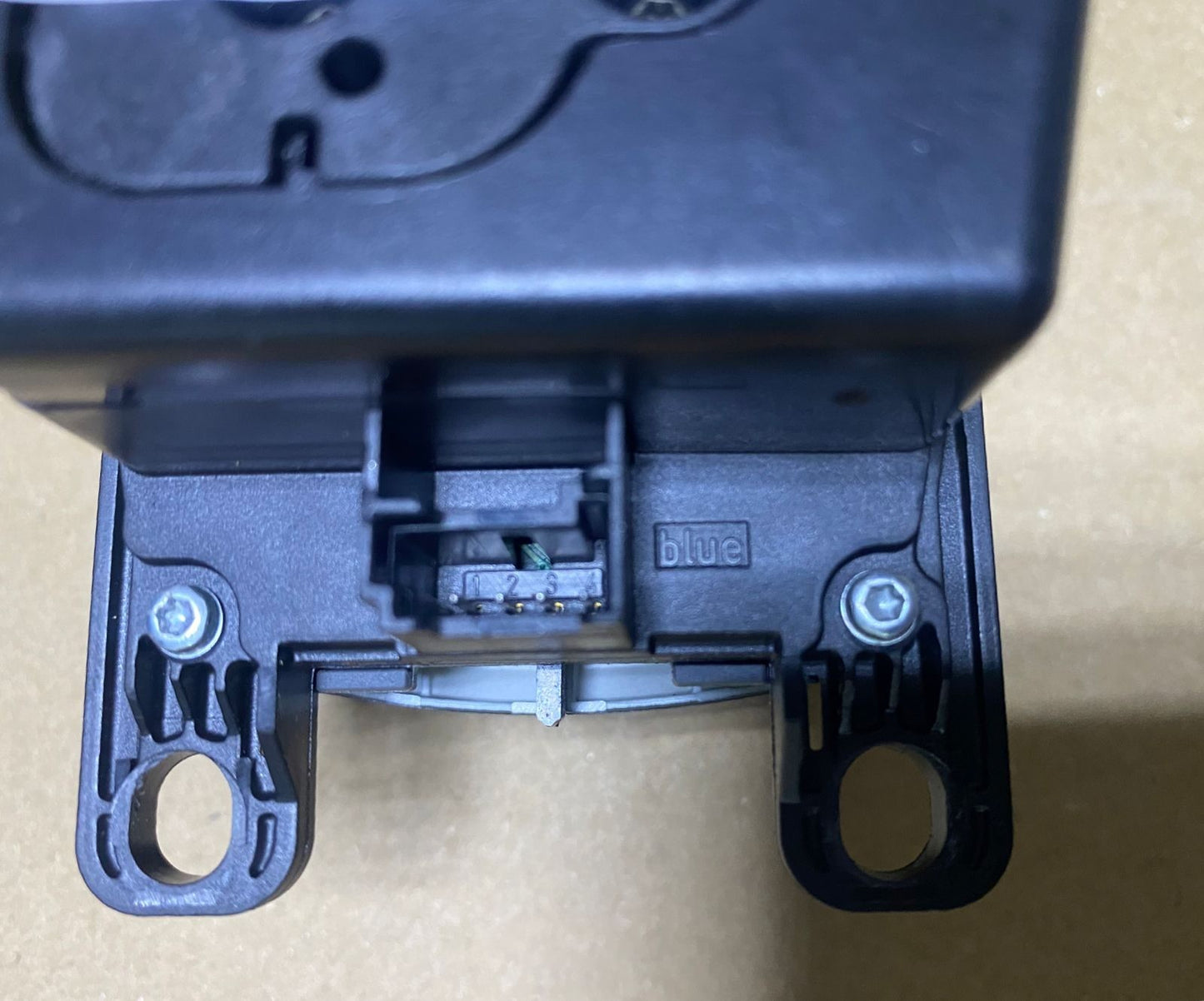 2017-2020 BMW 530i Idrive Touch Controller 5A0DC87 G30 G31 G38 6 Series G32 GT