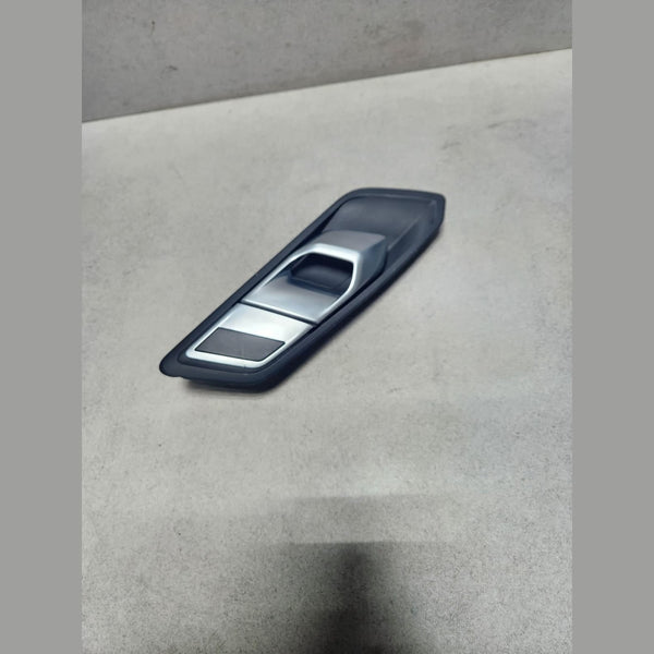 2018-2024 BMW 320i Inner Interior Door Handle Panel 7447248 G20 G21 G80
