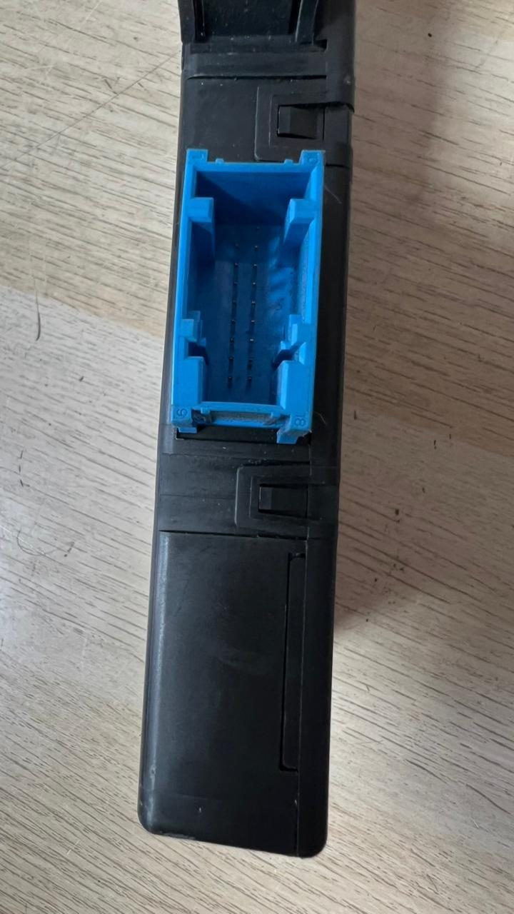 2011-2017 BMW X3 X4 Central Gateway Control Module 9354758 xDrive28i with 2.0L 