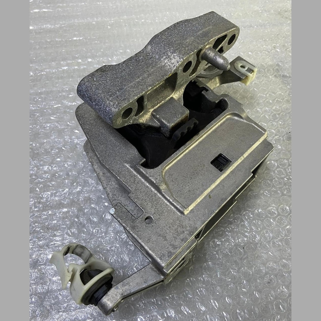 OEM BMW 2 Gran Coupe F44 Right Side Engine Mount 8835572