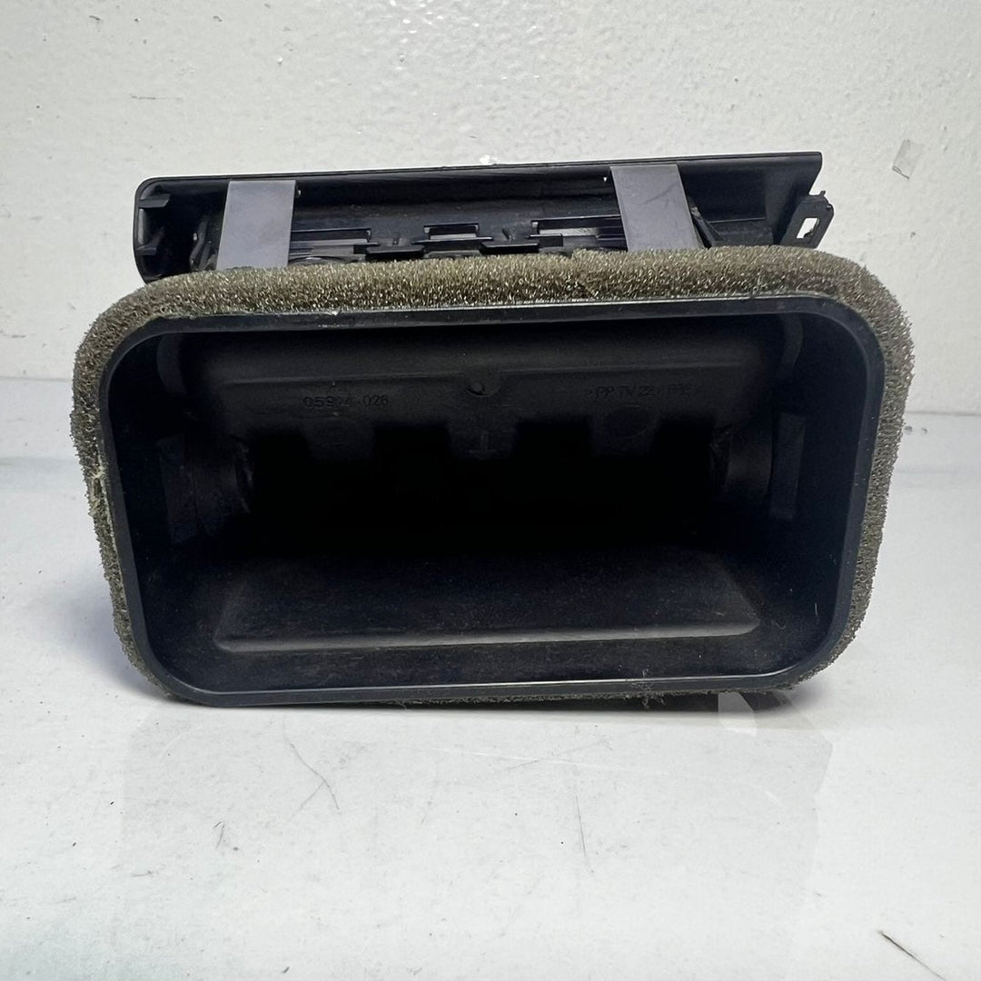 2010-2017 Mercedes-Benz C250 Dashboard Air Vent Grill A2048301254 W204 C-Class