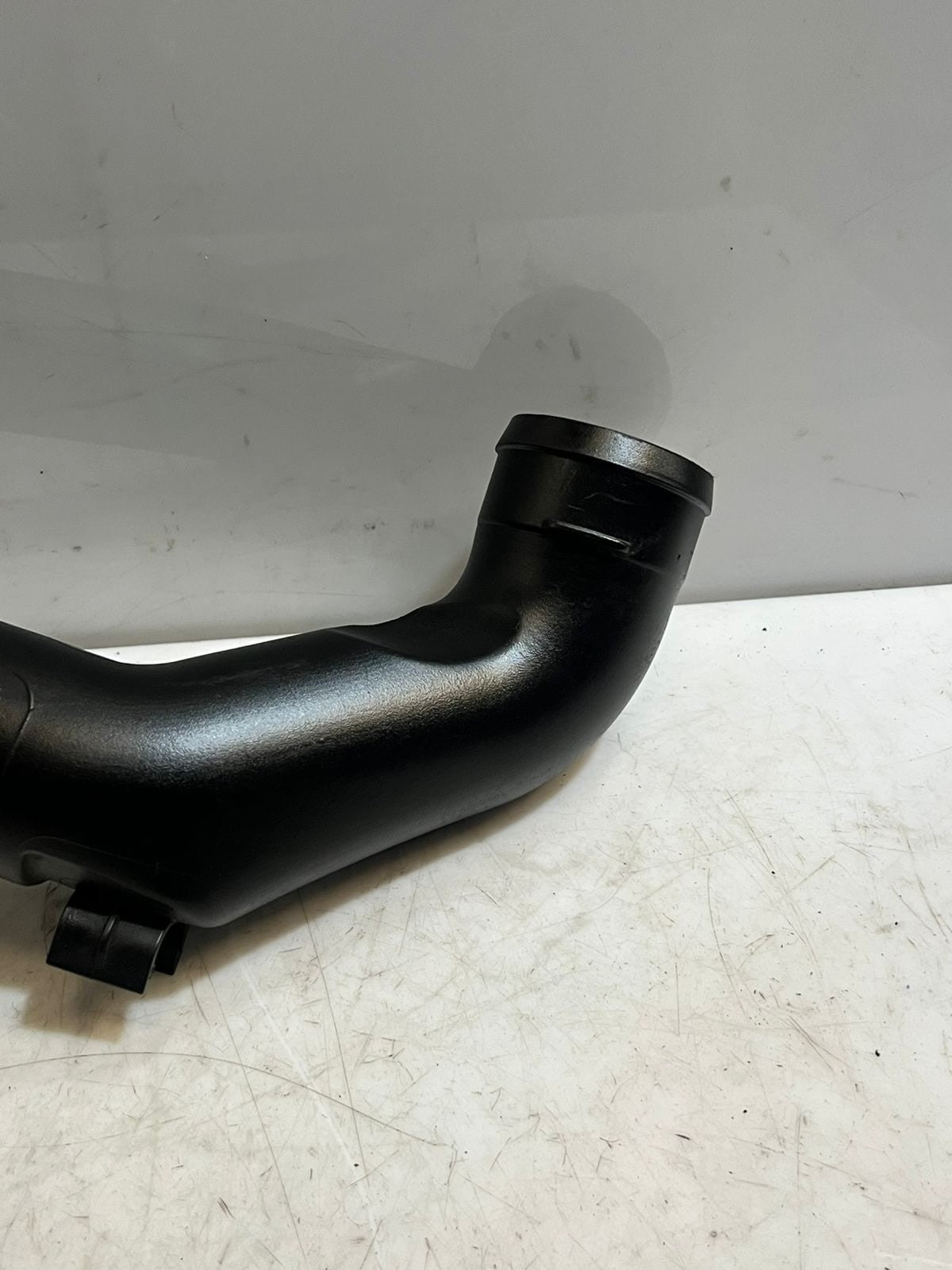 BMW F10 F11 F12 F13 N55 535i 640i 740i Turbocharger Intercooler Hose 7582314 OEM