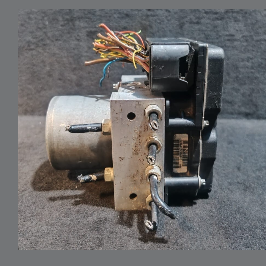 OEM BMW X1 E84 ANTI BREKING SYSTEM  PUMP HYDRAULIC WITH ECU  6795186