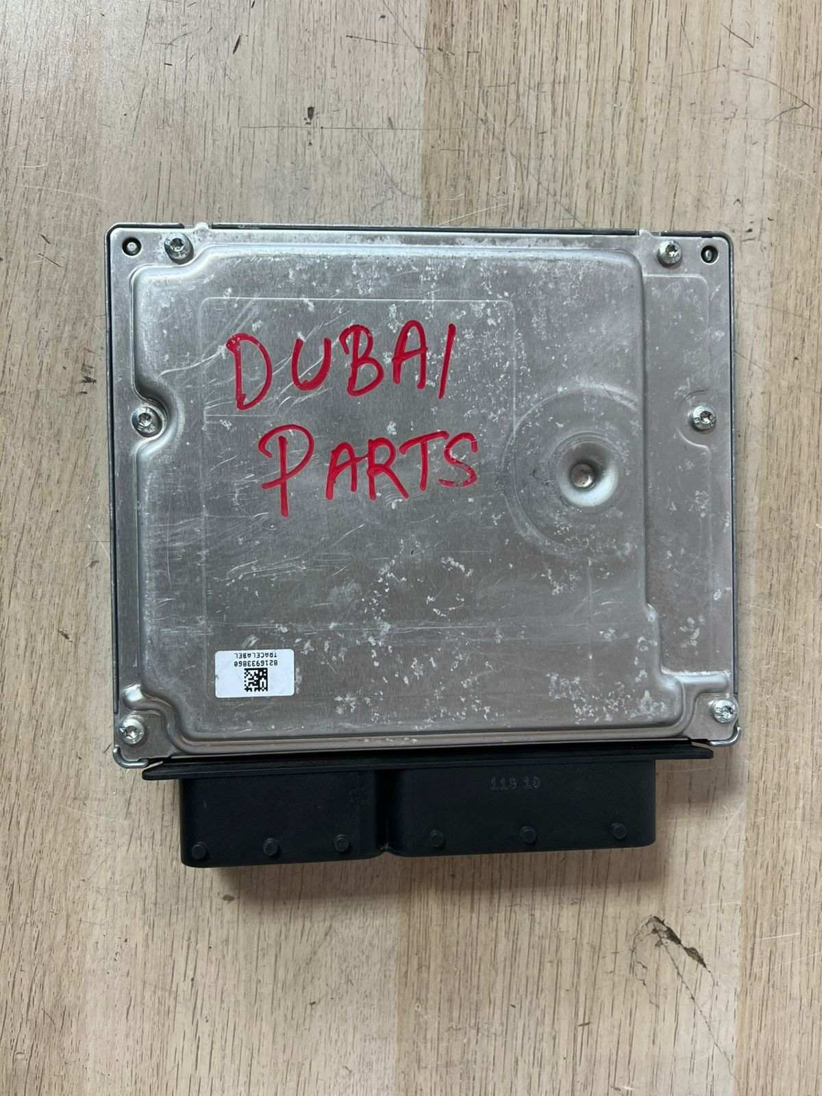 2010 BMW 118D E81 E87 E88 N47D20 Motor Control Module ECM 0281016925 8510592