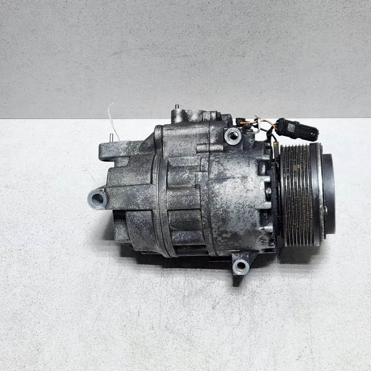 2008 BMW X6 Air Conditioning Compressor 9205096 5 GT F07 7 Ser N54 E71 3.0
