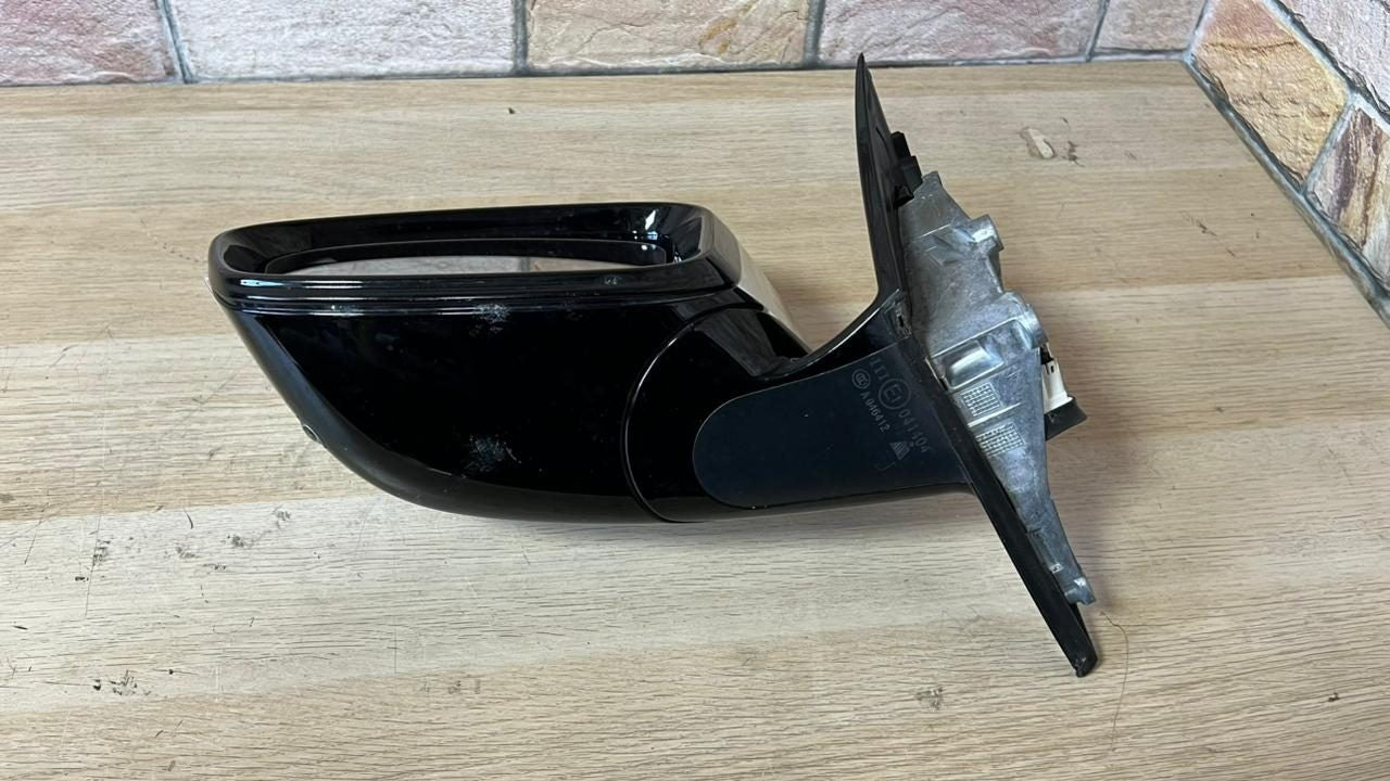 BMW Left Side Door Mirror F0184101U668B 5 Series G30 G31