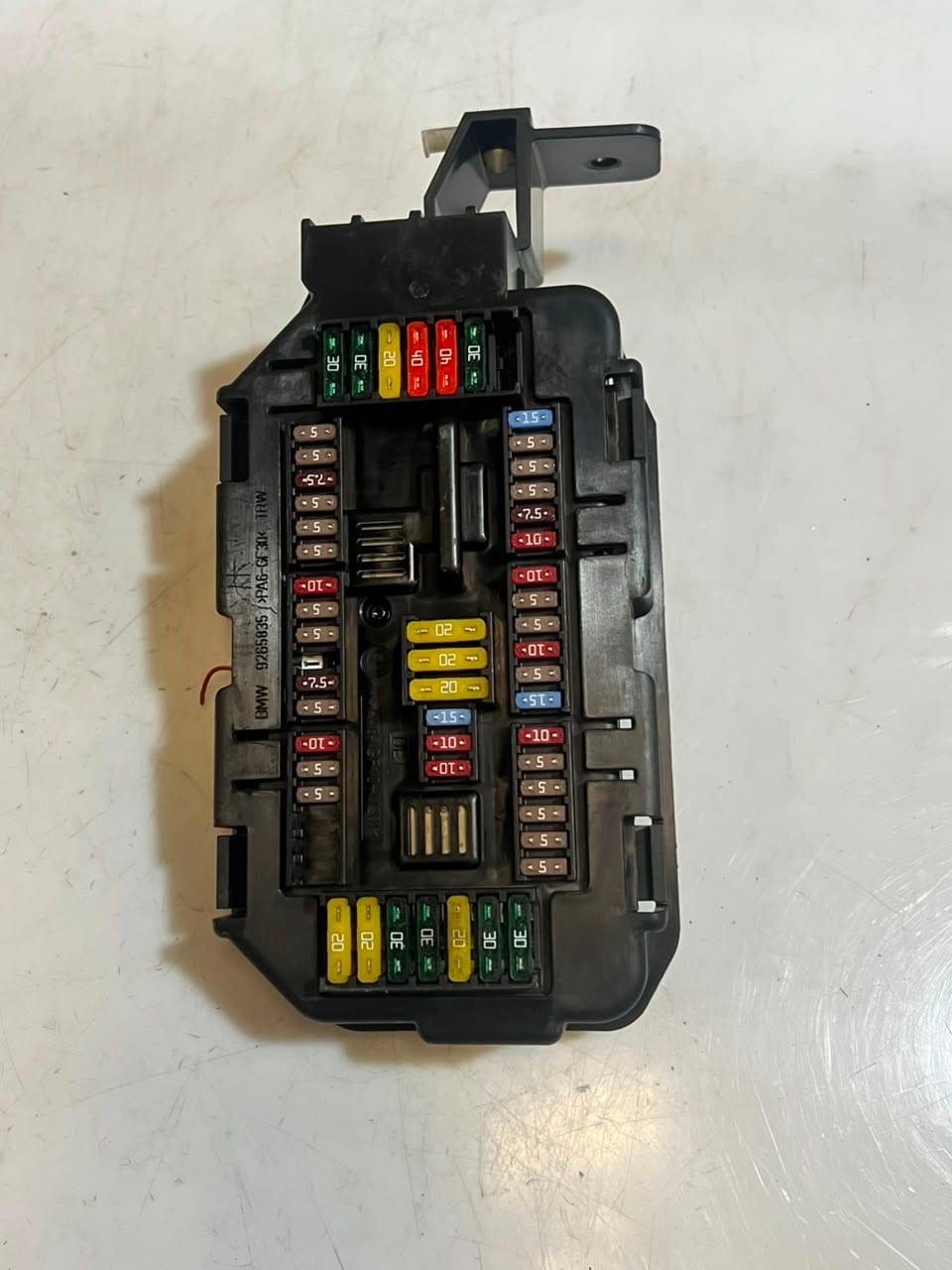 BMW F15 X5 and F16 X6 35iX Front Power Distribution Fuse Box 9316568 OEM