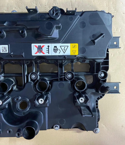 OEM BMW Cylinder Head Cover For B58B30P 2023 TO 2025 7952876 Geniune