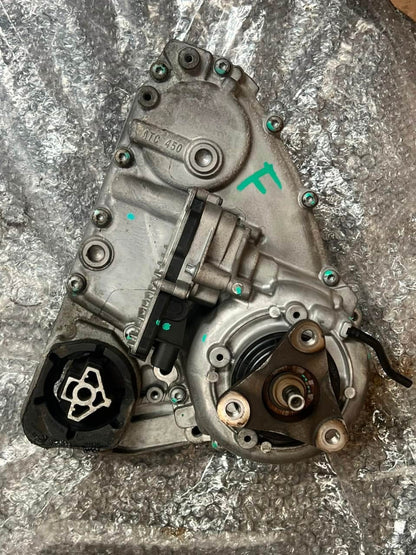 2011 BMW X3 F25 xDrive N55 ATC450 DRISTRIBUTOR Transfer Case 7619776 OEM