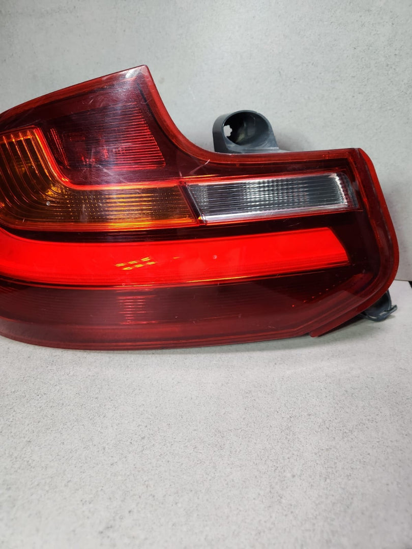 BMW Rear Left Halogen Taillight 4818177 2 Series F22 F23 F87 M Sport