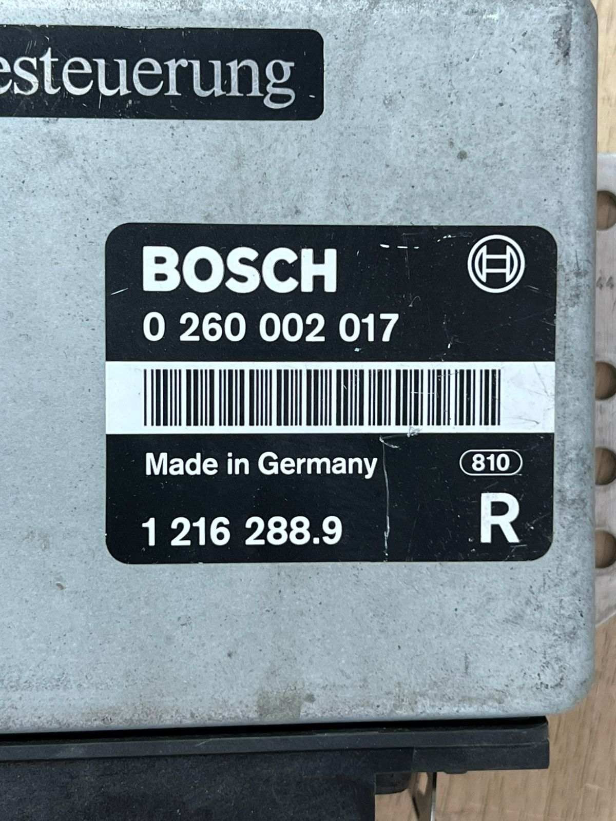 1216288.9 R BMW SERIES 7(E32) 5.0 750IL Automatic Gearbox Computer 0260002017