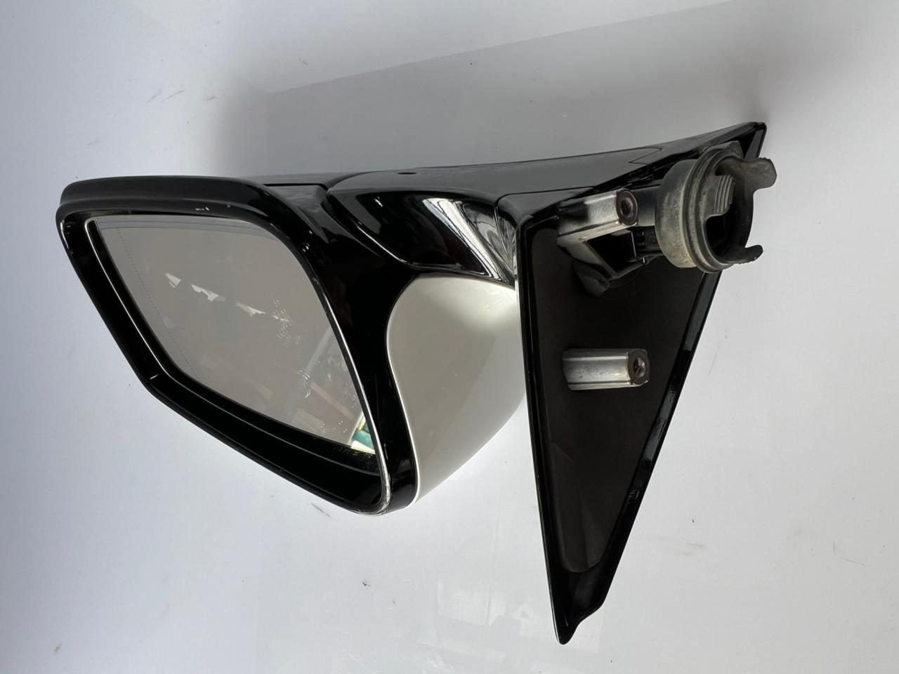 2011 BMW 750i 5 Series F10 F11 and 6 Series F06 LEFT SIDE Door Mirror A046412 