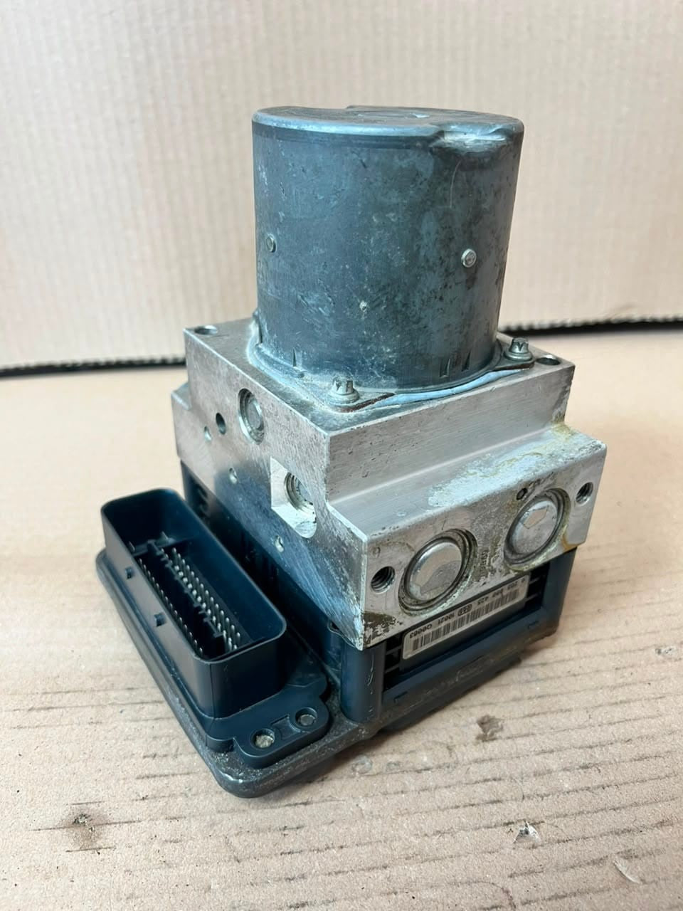 BMW 7 Series F01 F02 F03 F04 DSC ABS HYDRAULIC BRAKE Pump 6851386 OEM