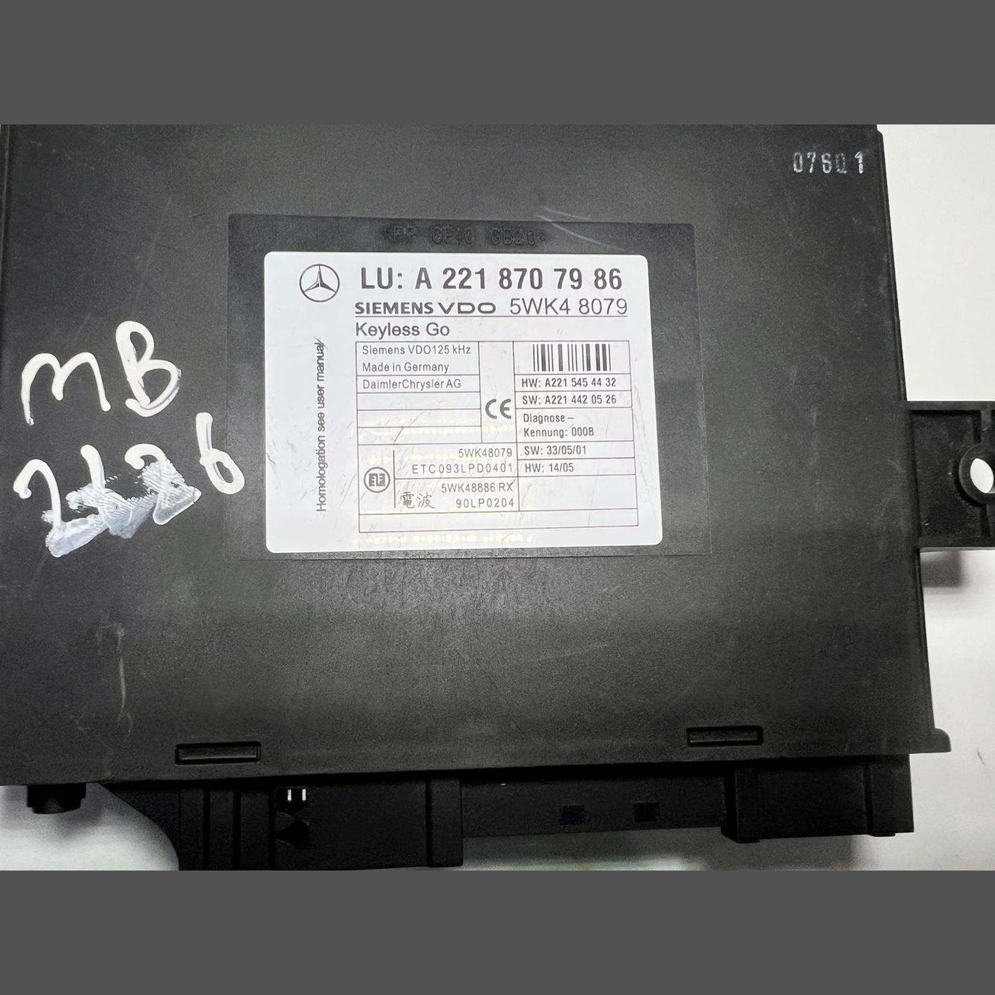 Mercedes Keyless Go Control Module A2218707986 S-Class W221